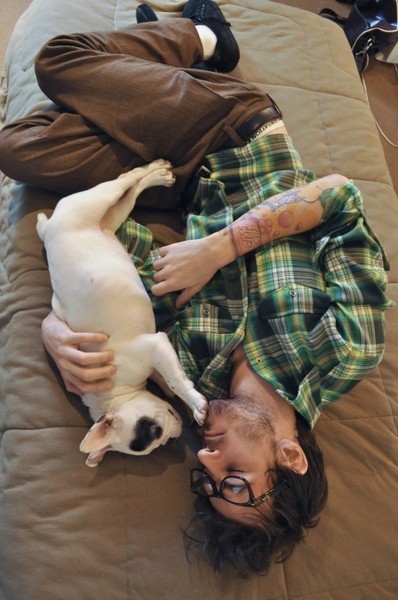 Tattooed People with Puppies (69)