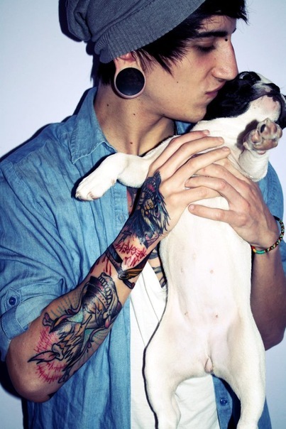 Tattooed People with Puppies (66)