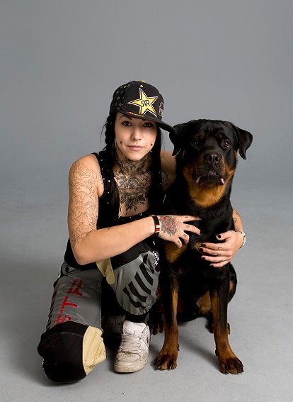 Tattooed People with Puppies (51)