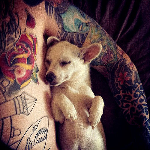 Tattooed People with Puppies (32)
