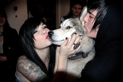 Tattooed People with Puppies (19)