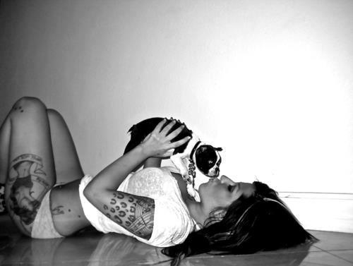 Tattooed People with Puppies (16)