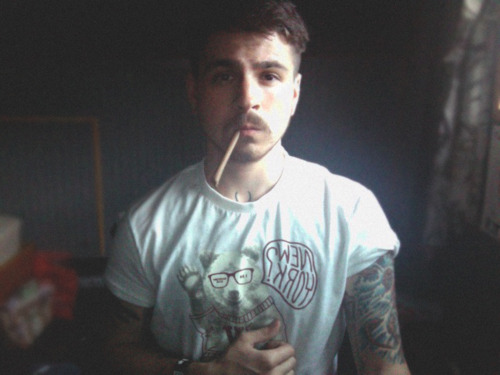 70 Fotos de homens tatuados e modificados (40)