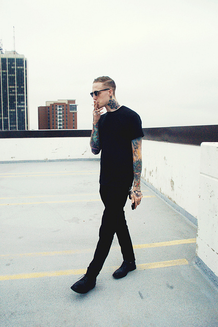 70 Fotos de homens tatuados e modificados (31)
