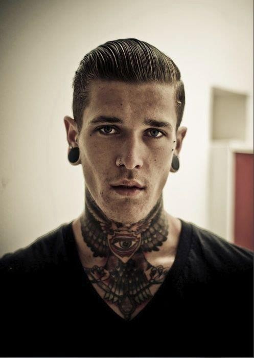 70 Fotos de homens tatuados e modificados (4)