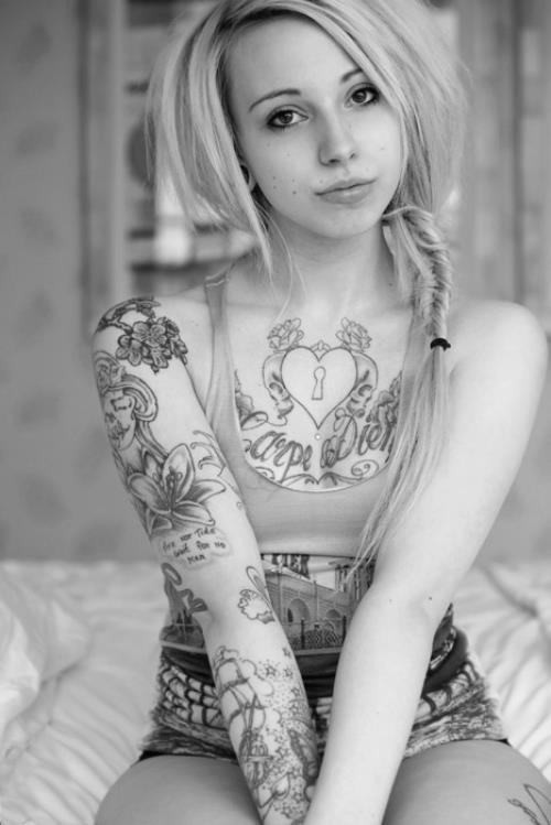 70 Fotos de lindas mulheres tatuadas (60)