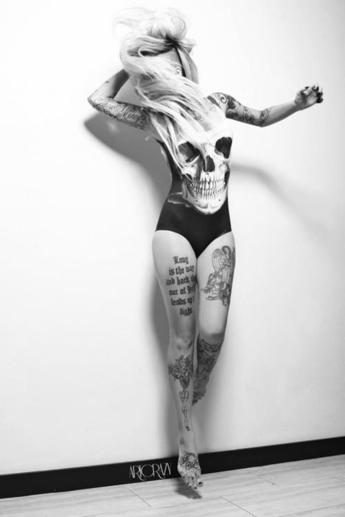 70 Fotos de lindas mulheres tatuadas (56)