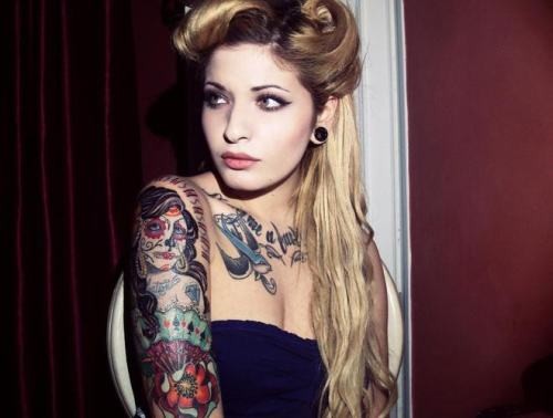 70 Fotos de lindas mulheres tatuadas (27)