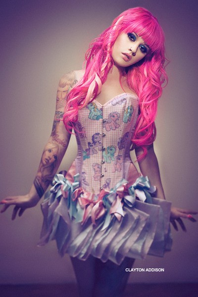 70 Fotos de lindas mulheres tatuadas (9)