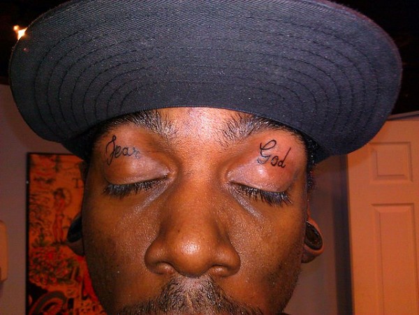 Tatuagem nas palpebras (4)