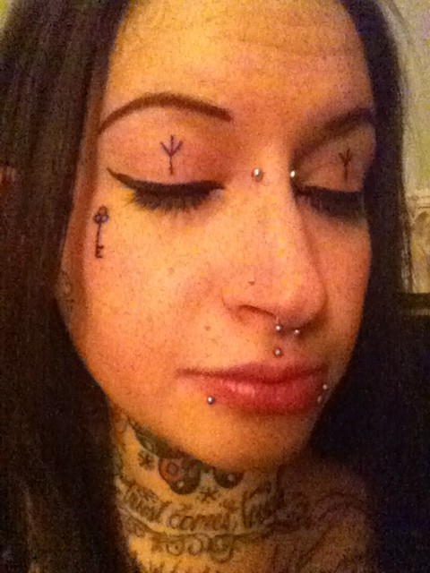 Tatuagem nas palpebras (3)