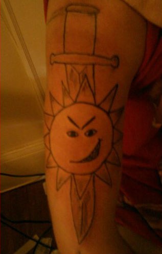 20 Tatuagens de pessoas azaradas (17)