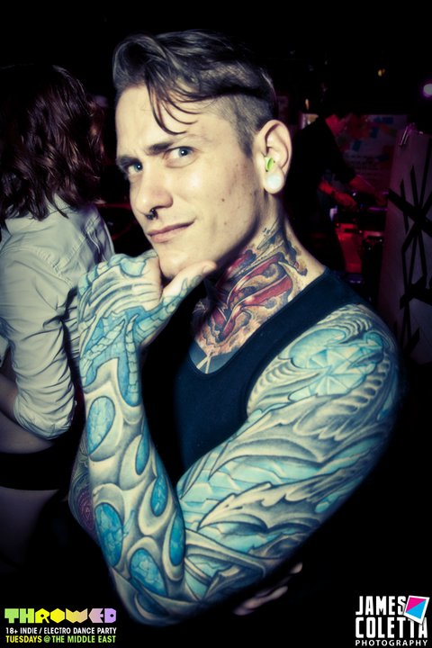 Fotos de homens muito tatuados (1)