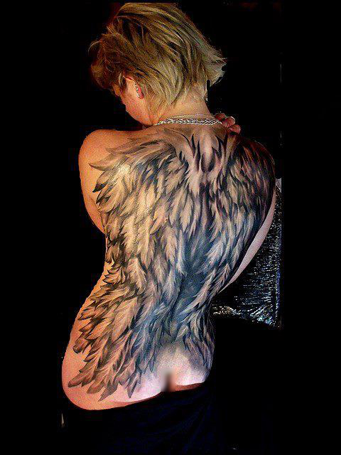 Fotos de tatuagens de asas 100