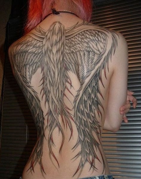 Fotos de tatuagens de asas 33