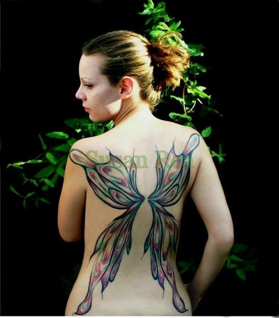 Fotos de tatuagens de asas 47