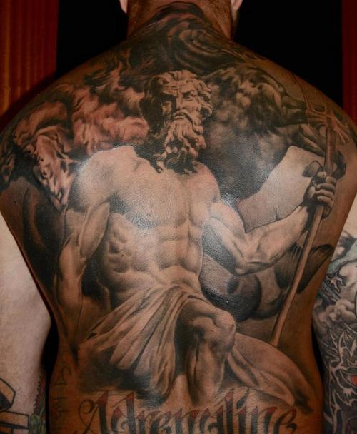 Tatuagem-nas-costas-41