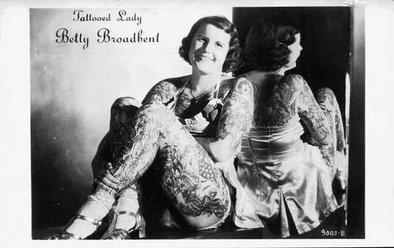 Damas tatuadas Betty Broadbent 13