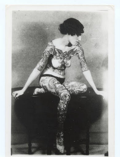 Damas tatuadas Jean Carroll 01