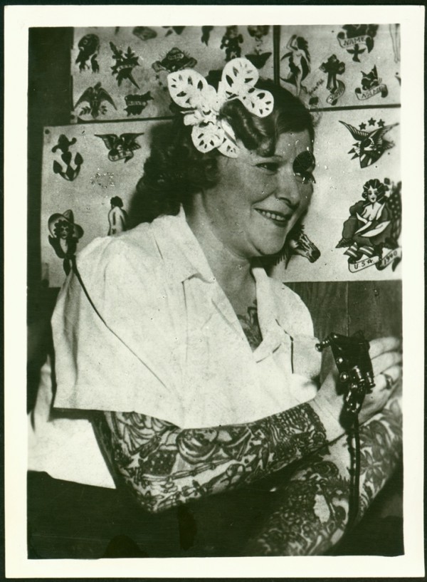 Damas tatuadas Mildred Hull 01