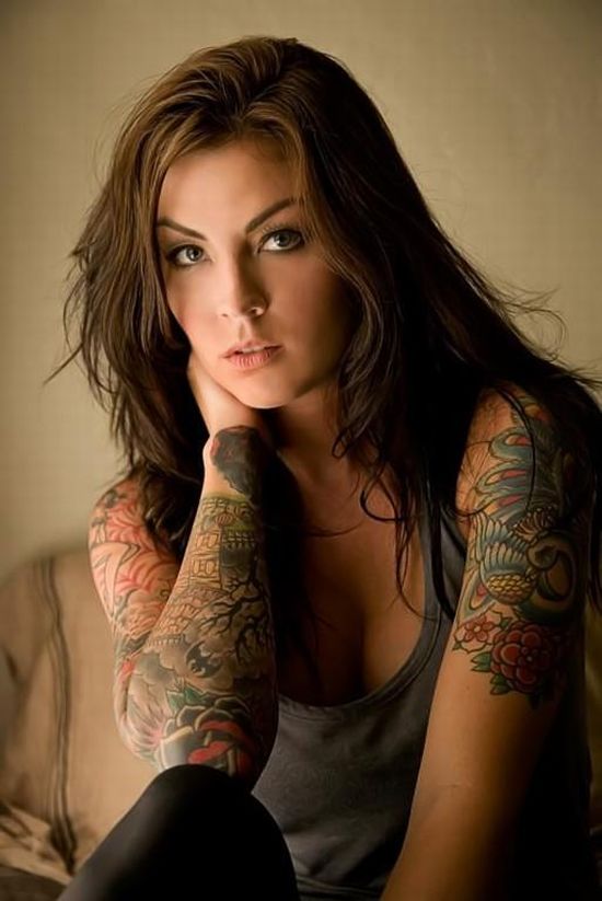 girls_with_tattoos_01