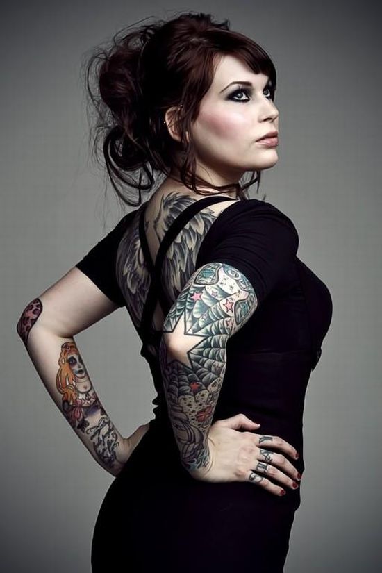 girls_with_tattoos_27
