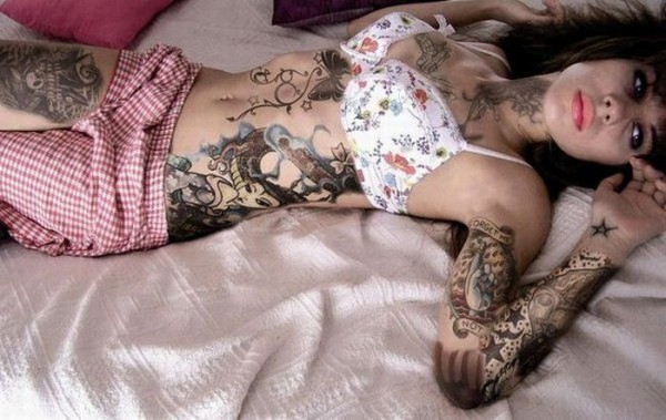 hot_girls_with_tattoos_69