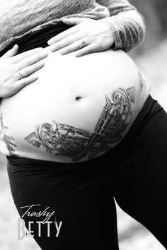 Fotos de grávidas tatuadas 14