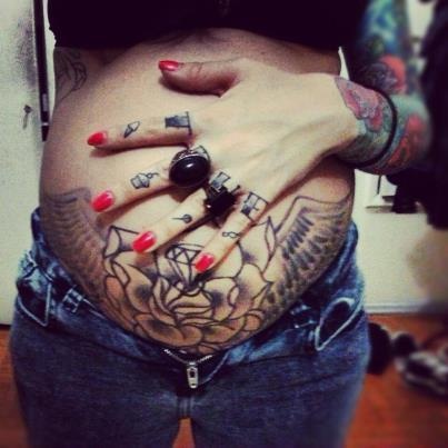 Fotos de grávidas tatuadas 19