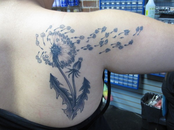 Tatuagem de Dente de Leao 68