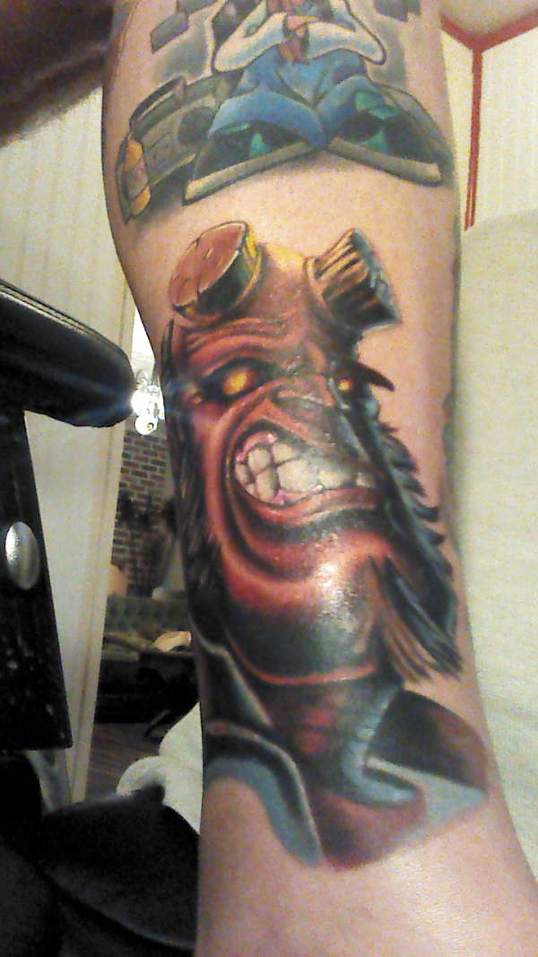 Tatuagens de Hellboy 47
