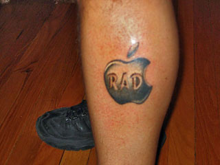Tatuagens do logo da Apple 14