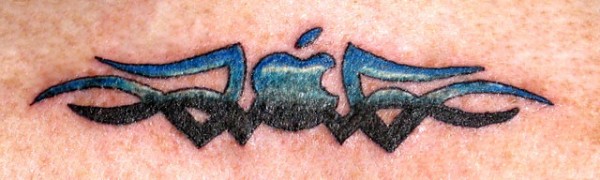 Tatuagens do logo da Apple 18