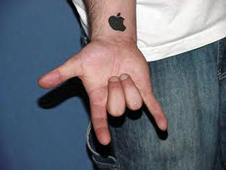 Tatuagens do logo da Apple 27