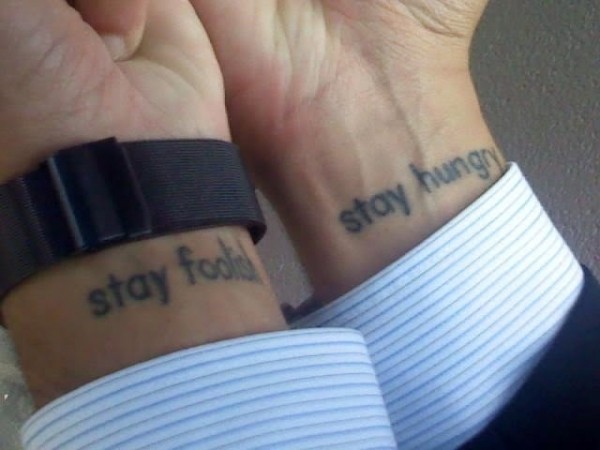 Tatuagens do logo da Apple 33