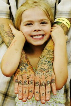 Pais e maes tatuados - Tattooed Parents 22