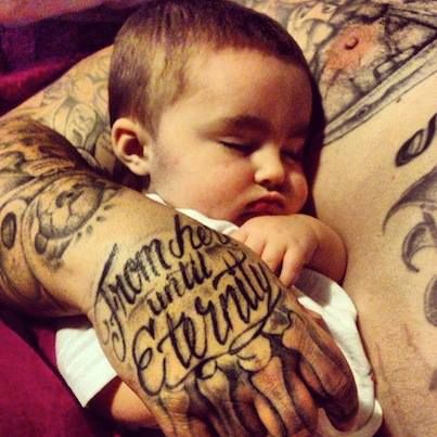 Pais e maes tatuados - Tattooed Parents 30