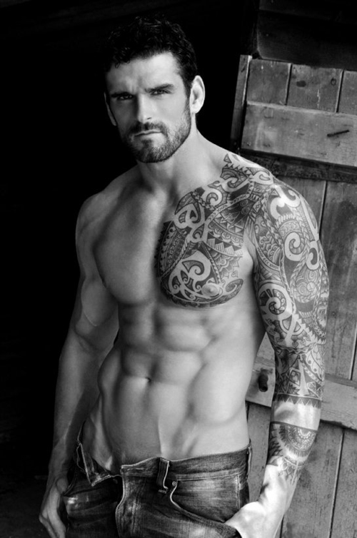 7-Man-with-tribal-tattoos