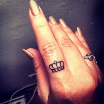 Tatuagem de coroa 17