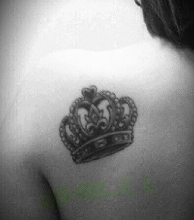 Tatuagem de coroa 30