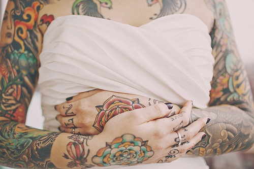 Tatuagem na mão 01