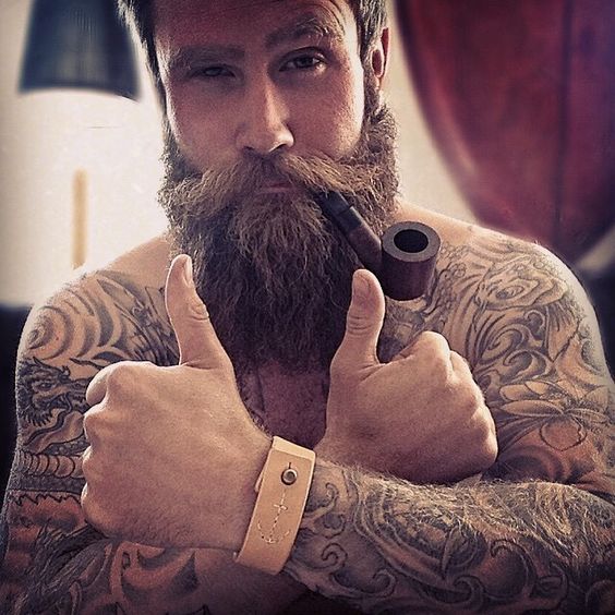 Barbudos tatuados 14