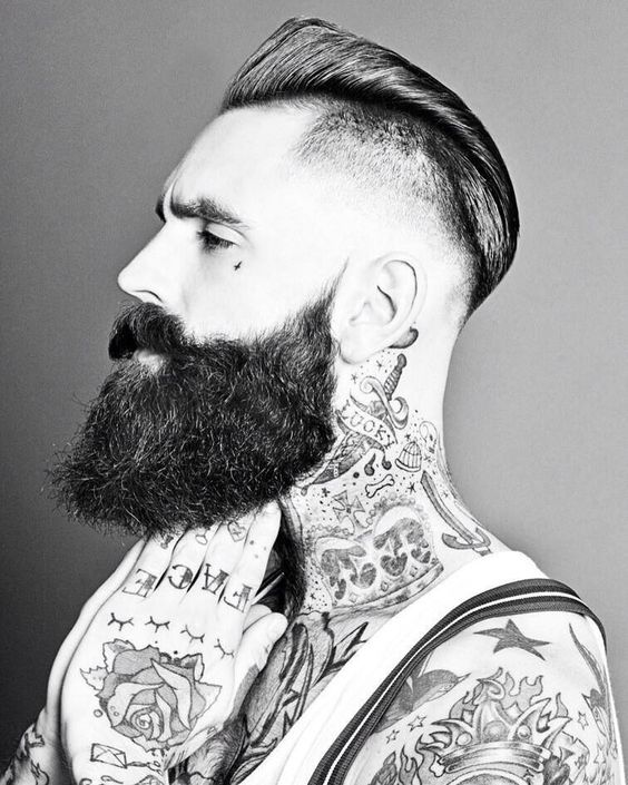 Barbudos tatuados 19