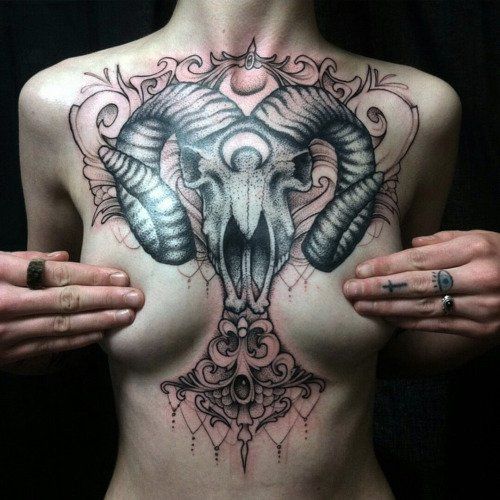 Tatuagens no Peito 17